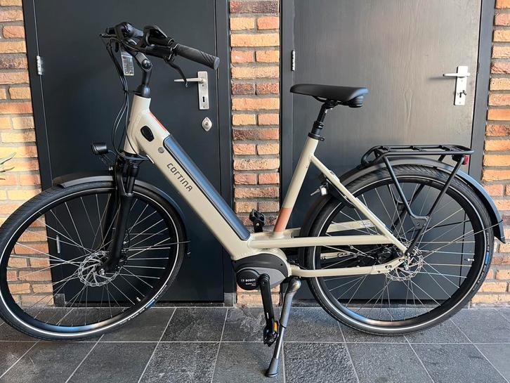 Nieuwe CORTINA E.Fello Bosch active plus.Ivory White Mat., Fietsen en Brommers, Elektrische fietsen, Nieuw, Cortina, 51 tot 55 cm