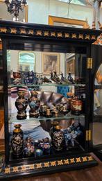 Chinees vitrine vol miniatuur cloisonne € 450, Ophalen of Verzenden