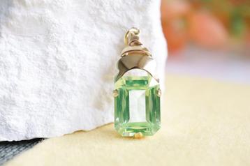 14 Karaat Gouden Hanger met Groene Amethist beschikbaar voor biedingen