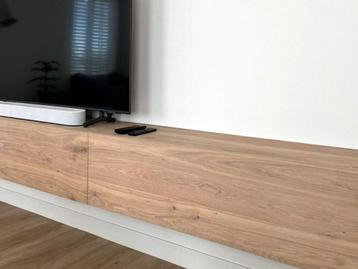 Zwevend televisiemeubel lade-klep-lade OP MAAT GEMAAKT beschikbaar voor biedingen