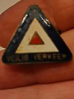 Veilig Verkeer Nederland (VVN) Speldje, Verzamelen, Speldjes, Pins en Buttons, Ophalen of Verzenden, Gebruikt, Transport, Speldje of Pin