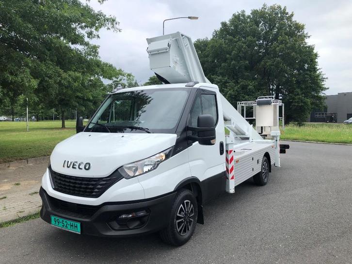 Klaas Theo 25 Meter autohoogwerker op Iveco Daily hoogwerker, Zakelijke goederen, Machines en Bouw | Liften, Steigers en Ladders