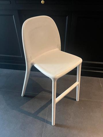 IKEA KINDERSTOEL WIT TYPE URBAN beschikbaar voor biedingen