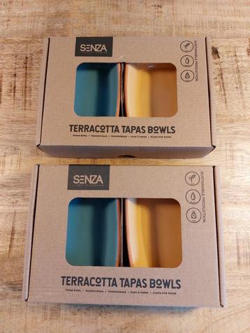 Leuke terracotta tapas-schaaltjes beschikbaar voor biedingen