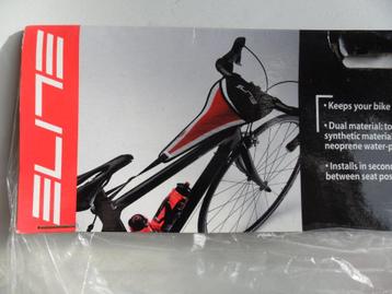 Beschermhoes voor uw racefiets  beschikbaar voor biedingen