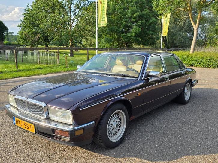1993 Jaguar XJ40 Daimler 6 (Vanden Plas), Auto's, Jaguar, Particulier, XJ, Benzine, Euro 5, Sedan, Automaat, Geïmporteerd, Rood