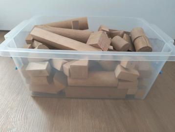 Houten blokken  beschikbaar voor biedingen