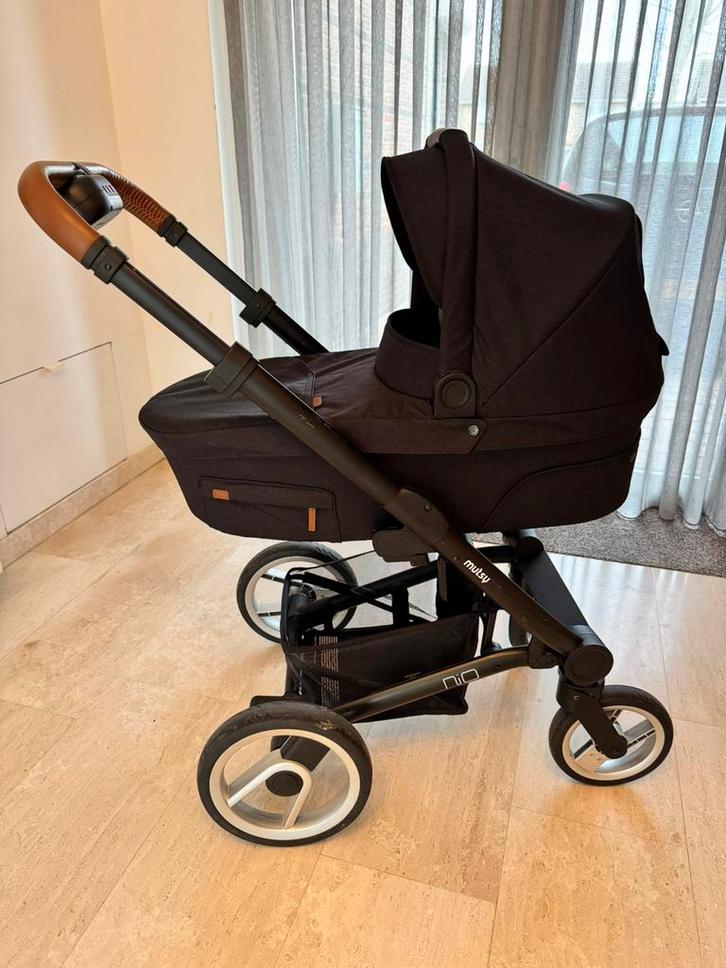 Mutsy Nio kinderwagen met veel toebehoren, Kinderen en Baby's, Kinderwagens en Combinaties, Zo goed als nieuw, Combiwagen, Mutsy