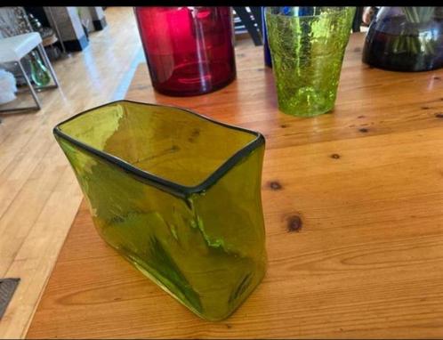 Riihimaen? Lichtgroene Vaas ,Handmade , 18X13 cm. Perfect, Antiek en Kunst, Antiek | Glas en Kristal, Ophalen of Verzenden
