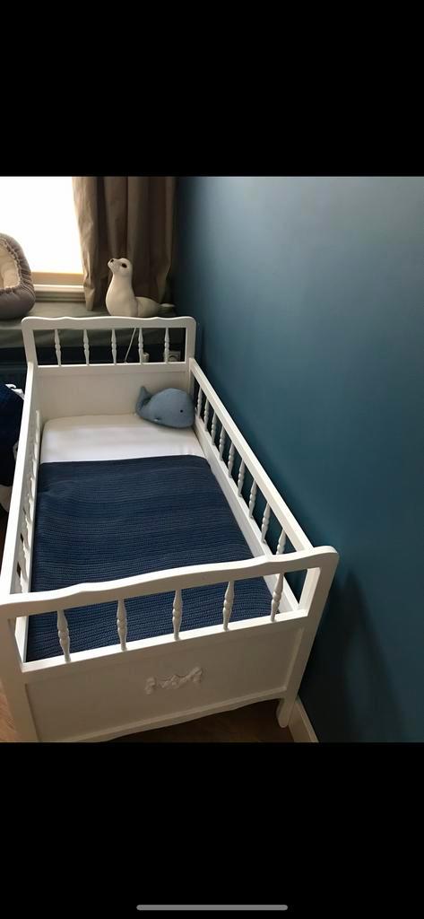 Brocante ledikantje, Kinderen en Baby's, Kinderkamer | Bedden, Gebruikt, Minder dan 140 cm, Minder dan 70 cm, Matras, Ophalen