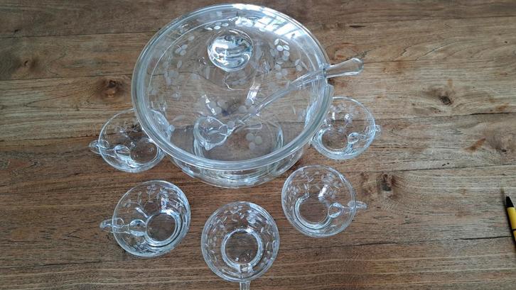 Bijzonder:Vintage Punch bowl set met lepel en 5 + 4 kopjes.., Antiek en Kunst, Antiek | Glas en Kristal, Ophalen
