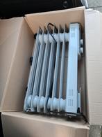 Olie gevulde radiator, Doe-het-zelf en Verbouw, Verwarming en Radiatoren, 30 tot 80 cm, Radiator, Nieuw, Minder dan 60 cm