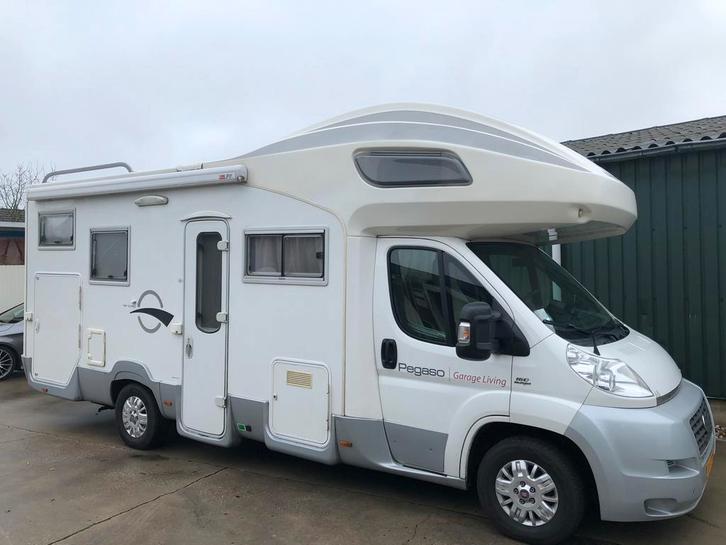 RollerTeam Pegaso Garage Living 3.0L 160pk 117dkm XXL garage, Caravans en Kamperen, Campers, Particulier, Alkoof, Fiat, Diesel