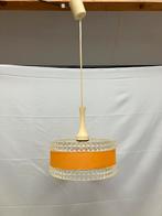 Vintage acryl kunststof hanglamp met prisma patroon, oranje, Huis en Inrichting, Lampen | Hanglampen, Ophalen of Verzenden, Gebruikt