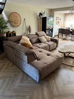 Hoekbank: Elektrisch uitschuifbaar + Opklapbare hoofdsteunen, Huis en Inrichting, Ophalen, Zo goed als nieuw, Stof