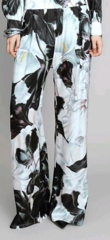 Gave broek van Munthe. beschikbaar voor biedingen