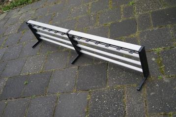 vintage wand kapstok 80s aluminium metaal hermeta industrie beschikbaar voor biedingen