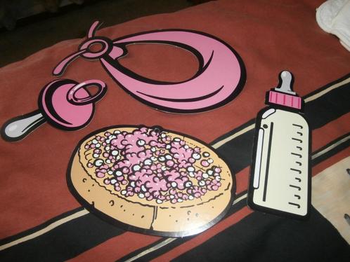 Geboortebord beschuit melkfles doek speen roze baby karton, Kinderen en Baby's, Kraamcadeaus en Geboorteborden, Zo goed als nieuw
