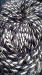 Handgesponnen wolmix alpaca, angora en wol - super zacht, Ophalen of Verzenden, Nieuw, Breien of Haken, Wol of Garen