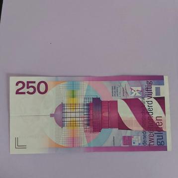 250 gulden biljet² Vuurtoren uit 1985 in ZF
Serie 4242944358 beschikbaar voor biedingen