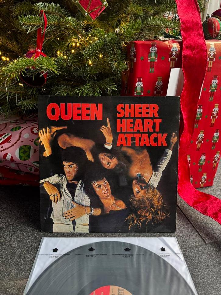 Queen - Sheer Heart Attack (first UK pressing) - LP - 1974, Cd's en Dvd's, Vinyl | Hardrock en Metal, Zo goed als nieuw, Ophalen of Verzenden