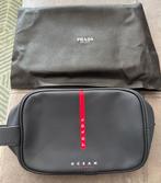Prada Luna Rossa Pouch toilettas Make-up tas travel bag, Sieraden, Tassen en Uiterlijk, Toilettassen, Ophalen of Verzenden, Nieuw