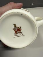 Mok - Royal Doulton Bunnykins Christening, Ophalen of Verzenden, Zo goed als nieuw, Nvt, Overige stijlen