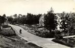 Haaften, Buitenweg - melkbus fietser - ongelopen, Verzamelen, Ansichtkaarten | Nederland, Ophalen of Verzenden, Voor 1920, Ongelopen