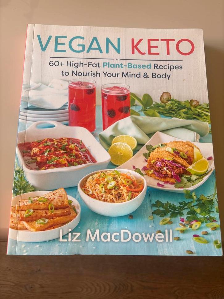 Vegan Keto Kookboek - Liz MacDowell, Boeken, Kookboeken, Zo goed als nieuw, Voorgerechten en Soepen, Overige gebieden, Gezond koken