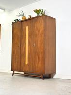 Vintage linnenkast 3-deurs teak hout jaren 50/70/70, Ophalen, Gebruikt, 100 tot 150 cm, Met hangruimte