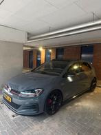 Volkswagen Golf 2.0 TSI 290pk 7-DSG 2020 Akrapovic pano, 1330 kg, 4 cilinders, 1984 cc, Leder