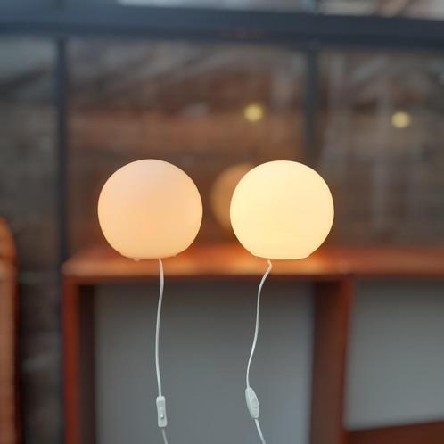 Paar IKEA Fado tafellampen  D 25cm, Huis en Inrichting, Lampen | Tafellampen, Zo goed als nieuw, Minder dan 50 cm, Glas, Ophalen of Verzenden