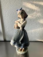 Lladro porselein meisje, Antiek en Kunst, Verzenden