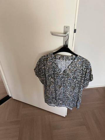 damesblouse , korte mouw , maat 40/42 beschikbaar voor biedingen