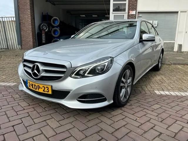 Mercedes-Benz E-KLASSE, Auto's, Mercedes-Benz, Bedrijf, Te koop, E-Klasse, ABS, Airbags, Airconditioning, Alarm, Bluetooth, Centrale vergrendeling