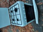 Simpel gasfornuis plus oven, Ophalen, Gebruikt, 4 kookzones, Gas