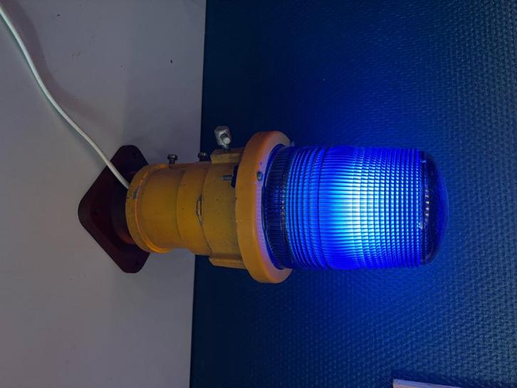 Philips vliegveld taxibaanlamp – vintage – LED – glazen lens, Verzamelen, Luchtvaart en Vliegtuigspotten, Gebruikt, Overige typen