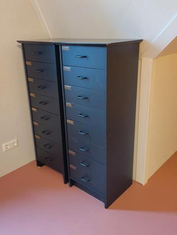 2x Zwarte ladekastjes met 8 lades beschikbaar voor biedingen
