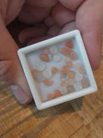 Bruine en witte mini maansteen cabochons, Verzamelen, Mineralen en Fossielen, Ophalen of Verzenden, Mineraal