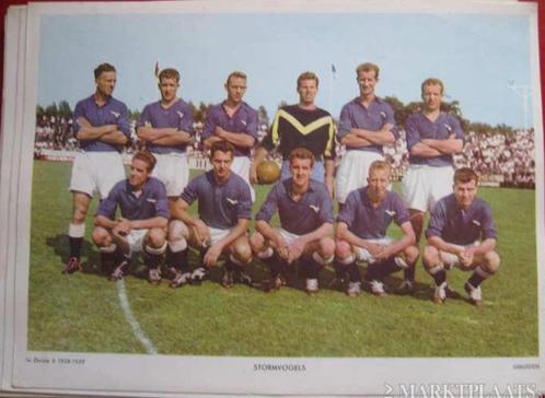 3 voetbalplaten ( Elftallen) Eerste Divisie ) 1958/1959 ESSO, Verzamelen, Sportartikelen en Voetbal, Poster, Plaatje of Sticker