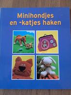 Marloes Bier - Minihondjes en -katjes haken, Ophalen of Verzenden, Zo goed als nieuw, Marloes Bier