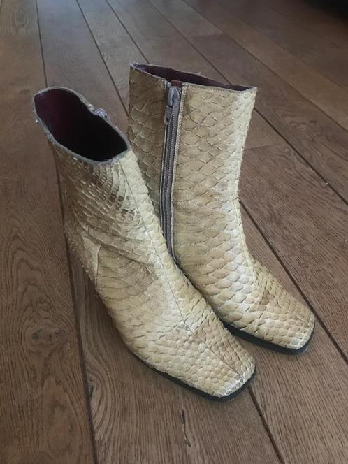 Beige python/slangenleer vintage blokhak laarsje maat 35, Kleding | Dames, Schoenen, Gedragen, Lage of Enkellaarzen, Beige, Ophalen of Verzenden