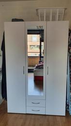 Gratis afhalen!! Witte Ikea kast met spiegel, Ophalen, Zo goed als nieuw, 25 tot 50 cm