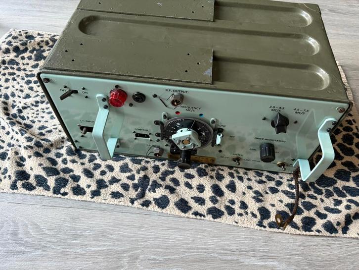 Wireless set 19 Amplifier RF MKIII met 4 eindbuizen, Verzamelen, Militaria | Tweede Wereldoorlog, Landmacht, Overige typen, Engeland