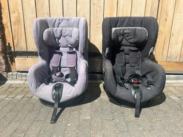 Maxi cosi autostoelen draaibaar - €25 per stuk of 2 voor €40 beschikbaar voor biedingen