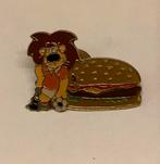 Speldje / pin KNVB Dutchie leeuw met hamburger, Ophalen of Verzenden, Sport