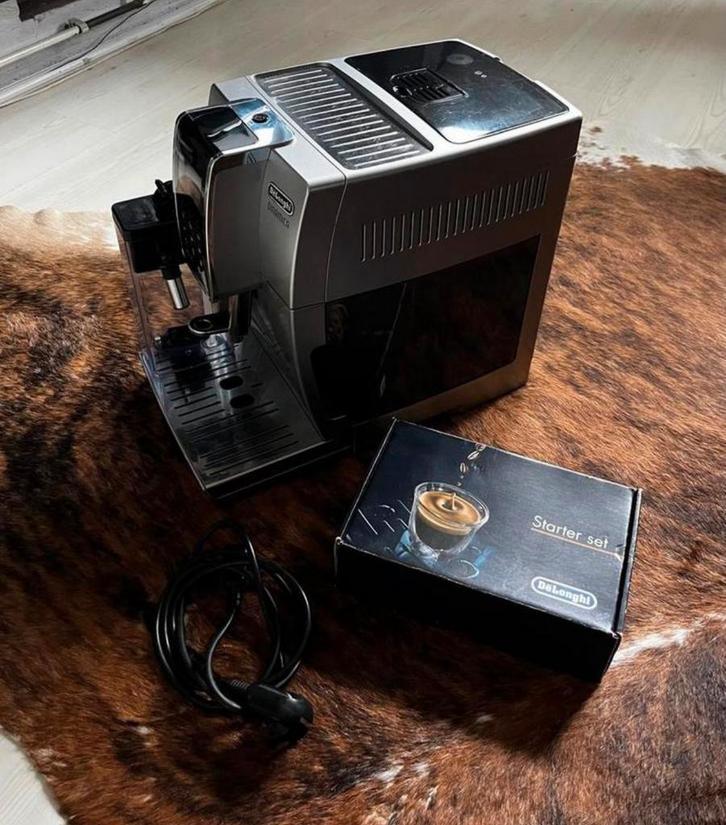 Prachtige 'DeLonghi Dinamica Cappuccino' koffiemachine!, Witgoed en Apparatuur, Koffiezetapparaten, Zo goed als nieuw, Koffiebonen