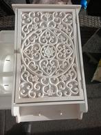 Decoratief kastje met deur, Huis en Inrichting, Kasten | Dressoirs, Minder dan 50 cm, Met deur(en), Bohemian, Ophalen of Verzenden