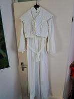 50 jaar oude trouwjurk.  Maat 36/38, Kleding | Dames, Trouwkleding en Trouwaccessoires, Ophalen, Gedragen, Wit, Trouwjurk