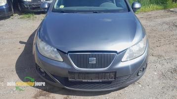 Voorbumper van een Seat Ibiza (LX7R) beschikbaar voor biedingen